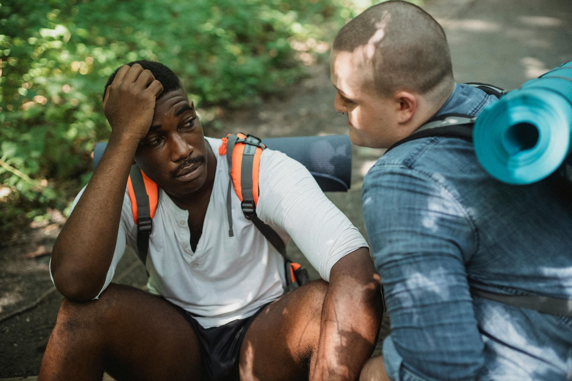 Helping others is noble, but have you thought about how it affects you? (Image via Pexels/ Kamaji Ogino)